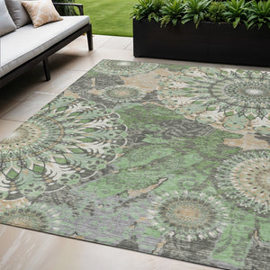 HomeRoots 5' X 8' Elegant Green, Ivory & Gold Paisley Indoor/Outdoor Area Rug - Washable & Durable Design 659923