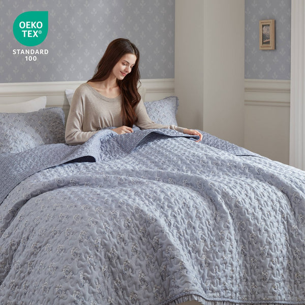 English Elm 3-piece King Quilt Set Ruffle Trim Vermicelli Stitching Soft Polyester Bohemian Bedding Blue B035P408233