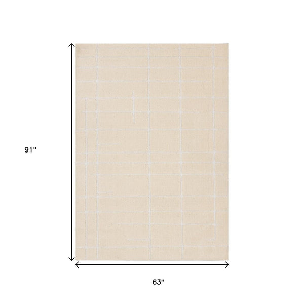 HomeRoots 5' Cream and White Striped Area Rug - Soft, Stylish, and Stain-Resistant for Modern Homes and Families 5' X 8' 660007