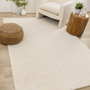 HomeRoots 5' Cream and White Striped Area Rug - Soft, Stylish, and Stain-Resistant for Modern Homes and Families 5' X 8' 660007