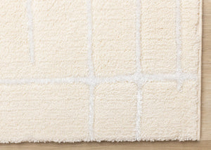 HomeRoots 5' Cream and White Striped Area Rug - Soft, Stylish, and Stain-Resistant for Modern Homes and Families 5' X 8' 660007