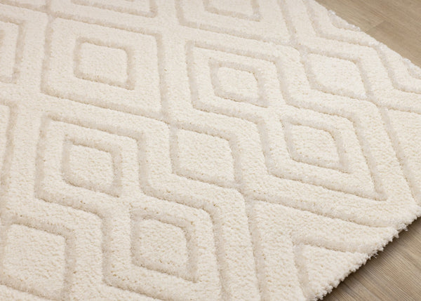 HomeRoots 5' Cream Area Rug - Luxurious Softness, Durable & Stain-Resistant for Elegant Home Décor & Comfort 7' X 10' 660013