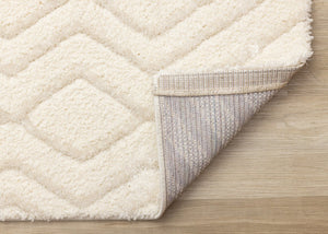 HomeRoots 5' Cream Area Rug - Luxurious Softness, Durable & Stain-Resistant for Elegant Home Décor & Comfort 7' X 10' 660013