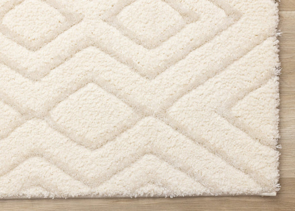 HomeRoots 5' Cream Area Rug - Luxurious Softness, Durable & Stain-Resistant for Elegant Home Décor & Comfort 8' X 11' 660014
