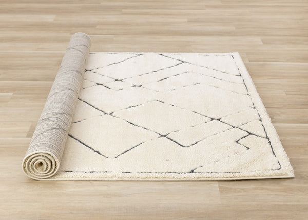 HomeRoots 5' Cream Area Rug - Soft, Durable and Stylish Designer Floor Covering for Modern Living Spaces 5' X 8' 660019