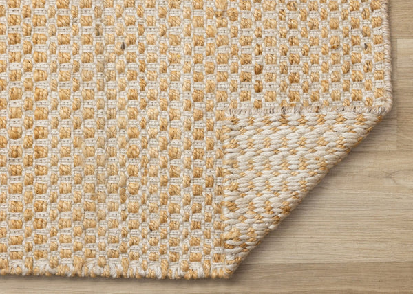 HomeRoots 5' Hand-Woven Jute Geometric Area Rug in Beige and Cream – Durable, Stylish, Perfect for Any Room 5' X 8' 660023