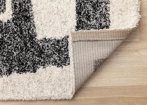 HomeRoots 5' Contemporary Beige and Black Abstract Area Rug – Plush, Durable, Perfect for Modern Homes 5' X 8' 660031