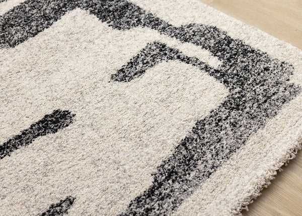 HomeRoots 5' Contemporary Beige and Black Abstract Area Rug – Plush, Durable, Perfect for Modern Homes 8' X 11' 660032