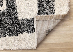 HomeRoots 5' Contemporary Beige and Black Abstract Area Rug – Plush, Durable, Perfect for Modern Homes 8' X 11' 660032