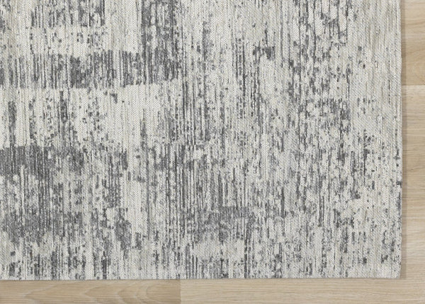 HomeRoots 5' Modern Geometric Area Rug in Gray and Charcoal – Stylish, Durable, and Stain-Resistant Design for Homes 5' X 8' 660078
