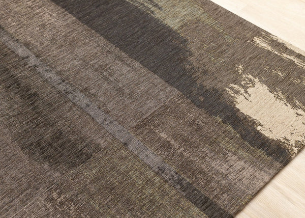 HomeRoots 5' Modern Brown and Black Abstract Area Rug - Durable, Stain-Resistant, Perfect for High-Traffic Areas 5' X 8' 660086