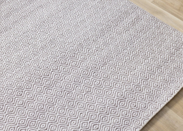 HomeRoots 8' Hand-Woven Beige and Cream Geometric Area Rug – Durable, Stylish, Stain-Resistant, Unique Design 8' X 11' 660118
