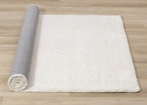 HomeRoots 4' Cream Area Rug - Plush, Stain-Resistant, Durable Polypropylene for Cozy Spaces & Easy Cleanup 4' X 6' 660139