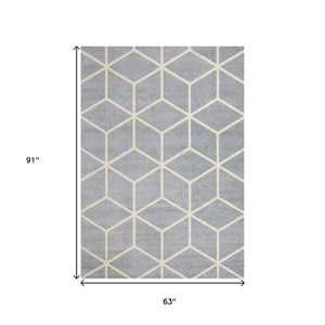 HomeRoots 5' Modern Gray and Cream Geometric Area Rug - Durable, Stain-Resistant, Perfect for High-Traffic Spaces 5' X 8' 660147