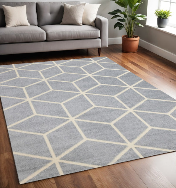 HomeRoots 5' Modern Gray and Cream Geometric Area Rug - Durable, Stain-Resistant, Perfect for High-Traffic Spaces 5' X 8' 660147