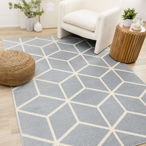 HomeRoots 5' Modern Gray and Cream Geometric Area Rug - Durable, Stain-Resistant, Perfect for High-Traffic Spaces 5' X 8' 660147