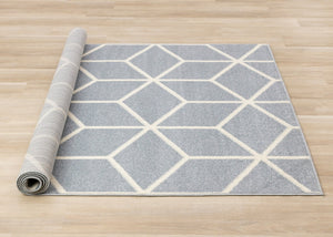 HomeRoots 5' Modern Gray and Cream Geometric Area Rug - Durable, Stain-Resistant, Perfect for High-Traffic Spaces 5' X 8' 660147