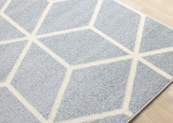 HomeRoots 8' Gray and Cream Geometric Area Rug - Durable, Stylish Design for High-Traffic Homes and Pets 8' X 11' 660148
