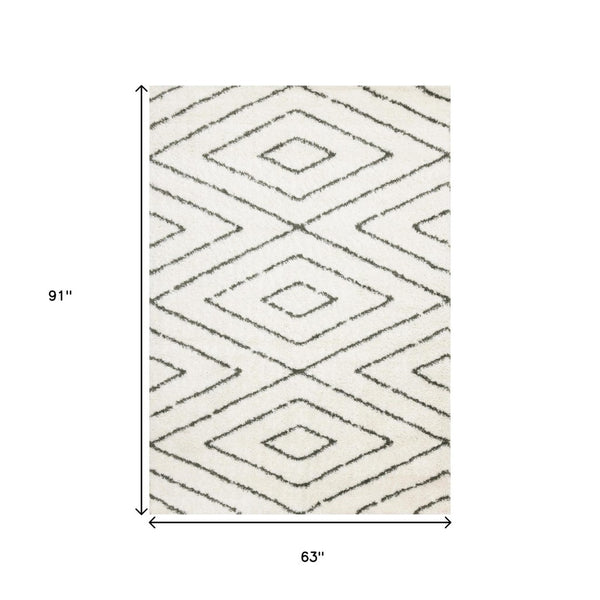 HomeRoots 5' Modern Cream and Green Geometric Area Rug - Durable, Stylish, and Family-Friendly Floor Covering 5' X 8' 660178