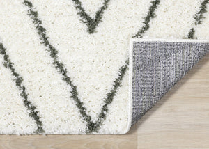 HomeRoots 8' Cream and Green Geometric Area Rug – Modern Design with Stain Resistance for Homes with Kids & Pets 8' X 11' 660179