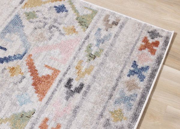 HomeRoots 5' Modern Tribal Area Rug in Cream, Blue & Green - Durable, Stain-Resistant for Family Spaces 5' X 8' 660180