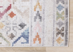HomeRoots 5' Modern Tribal Area Rug in Cream, Blue & Green - Durable, Stain-Resistant for Family Spaces 5' X 8' 660180