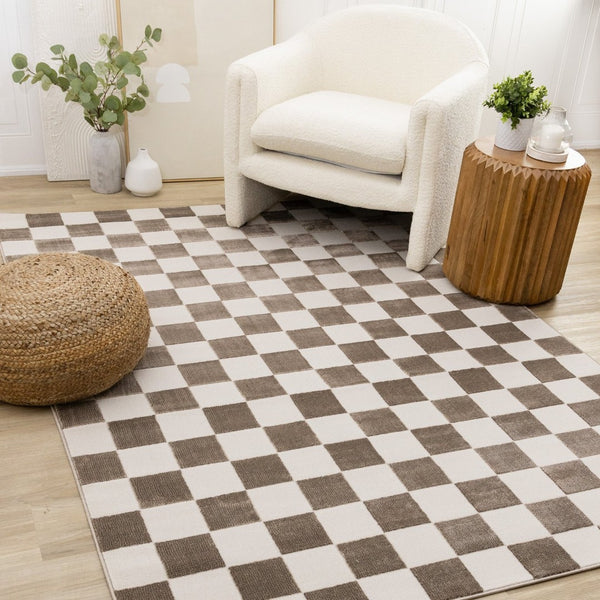 HomeRoots 5' Modern Brown and White Geometric Area Rug - Stylish, Durable, Stain-Resistant Design for Any Room 5' X 8' 660223