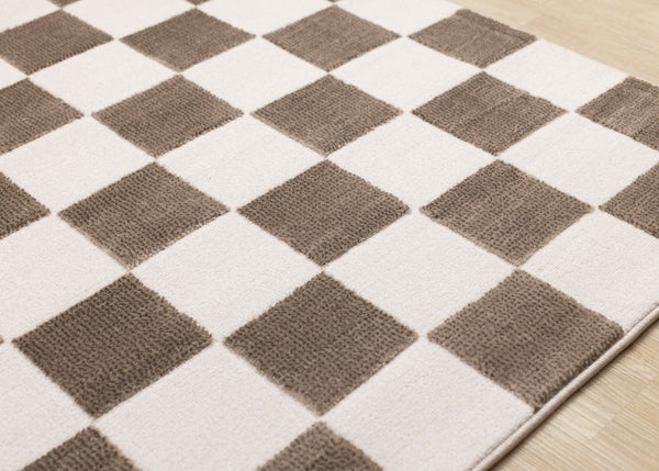 HomeRoots 5' Modern Brown and White Geometric Area Rug - Stylish, Durable, Stain-Resistant Design for Any Room 5' X 8' 660223