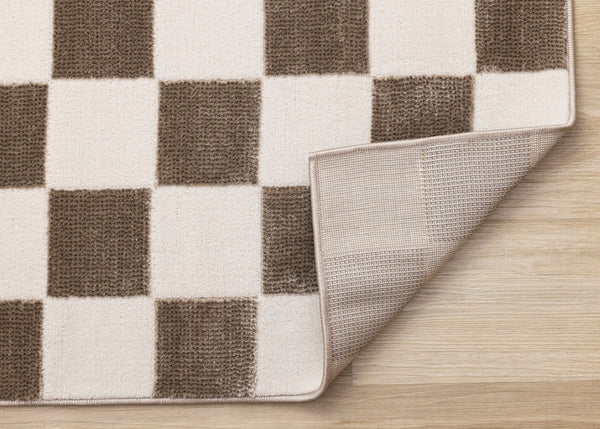 HomeRoots 5' Modern Brown and White Geometric Area Rug - Stylish, Durable, Stain-Resistant Design for Any Room 5' X 8' 660223