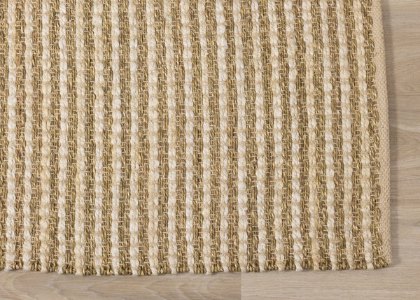 HomeRoots 5' Hand Woven Beige Area Rug - Elegant, Durable, Stain-Resistant Design for High-Traffic Homes 8' X 11' 660260