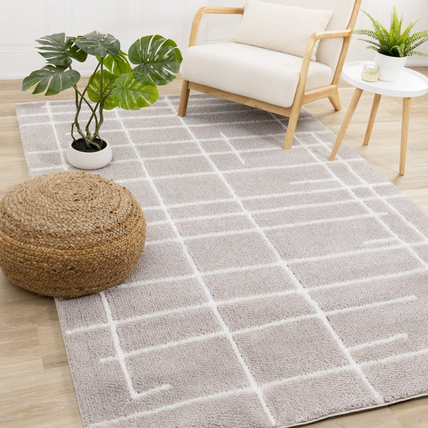HomeRoots 5' Gray and White Striped Area Rug - Soft, Durable, and Stylish for High-Traffic Spaces in Your Home 8' X 11' 660268