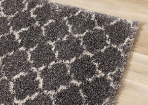 HomeRoots 5' Gray and Cream Ogee Area Rug – Stylish, Durable, Stain-Resistant, Perfect for Modern Living Spaces 8' X 11' 660272