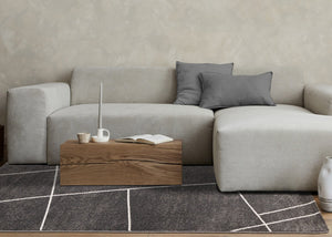 HomeRoots 5' Gray and White Abstract Area Rug - Soft, Stain-Resistant Design for Modern Living Spaces 5' X 8' 660275
