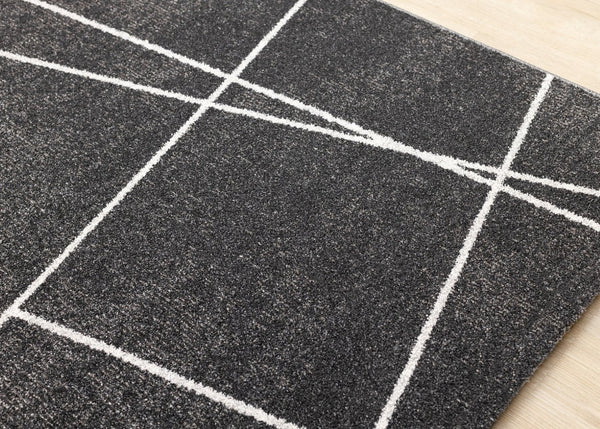 HomeRoots 5' Gray and White Abstract Area Rug - Soft, Stain-Resistant Design for Modern Living Spaces 5' X 8' 660275