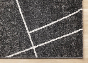 HomeRoots 5' Gray and White Abstract Area Rug - Soft, Stain-Resistant Design for Modern Living Spaces 8' X 11' 660276