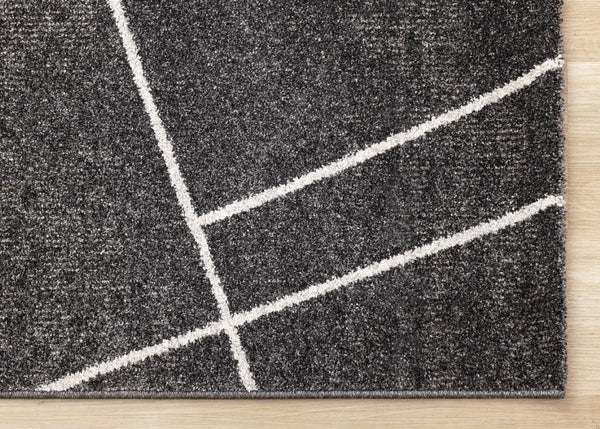 HomeRoots 5' Gray and White Abstract Area Rug - Soft, Stain-Resistant Design for Modern Living Spaces 8' X 11' 660276