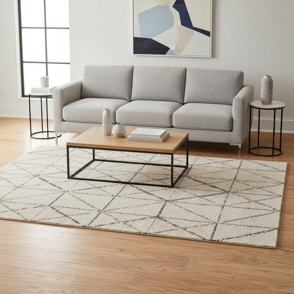 HomeRoots 5' Cream and Gray Tribal Area Rug – Soft, Durable Design for Modern Living Spaces and Families 5' X 8' 660277