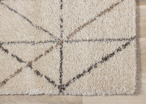 HomeRoots 5' Cream and Gray Tribal Area Rug – Soft, Durable Design for Modern Living Spaces and Families 5' X 8' 660277