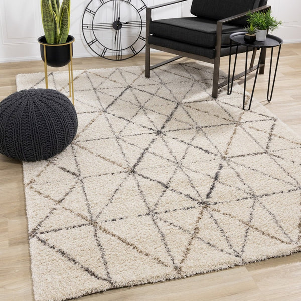 HomeRoots 5' Cream and Gray Tribal Area Rug – Soft, Durable Design for Modern Living Spaces and Families 8' X 11' 660278