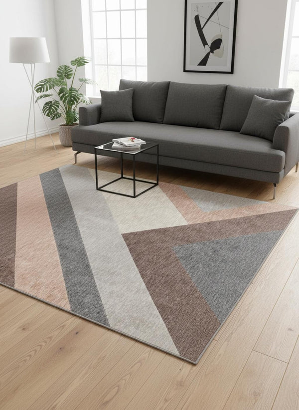 HomeRoots 5' Modern Geometric Area Rug in Gray, Brown, and Beige - Durable, Stain-Resistant, Stylish Design 5' X 8' 660286