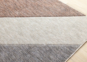 HomeRoots 5' Modern Geometric Area Rug in Gray, Brown, and Beige - Durable, Stain-Resistant, Stylish Design 5' X 8' 660286