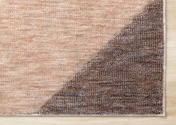 HomeRoots 5' Modern Geometric Area Rug in Gray, Brown, and Beige - Durable, Stain-Resistant, Stylish Design 5' X 8' 660286