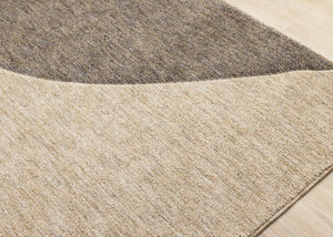HomeRoots 5' Modern Geometric Area Rug in Beige, Gray, and Brown - Stylish, Durable, and Easy Care for Homes 5' X 8' 660288