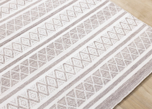 HomeRoots 5' Hand-Woven Cream Gray and Brown Geometric Area Rug for Modern Spaces - Durable & Elegant Design 8' X 11' 660299