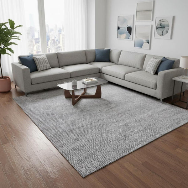 HomeRoots 5' Cream and Gray Abstract Hand-Woven Area Rug for Modern Elegance in Living Spaces and Homes 8' X 11' 660301