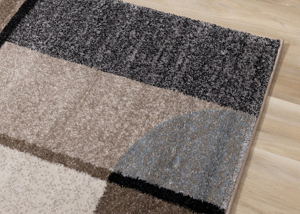 HomeRoots 5' Modern Geometric Area Rug in Cream, Gray & Brown - Durable, Low-Pile Design for Busy Spaces 5' X 8' 660319