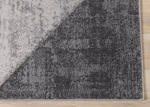 HomeRoots 7' Modern Geometric Area Rug in Gray, Cream, and Beige – Durable, Stain-Resistant Design for Style 7' X 10' 660321