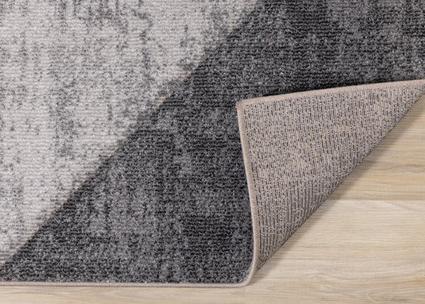HomeRoots 7' Modern Geometric Area Rug in Gray, Cream, and Beige – Durable, Stain-Resistant Design for Style 7' X 10' 660321