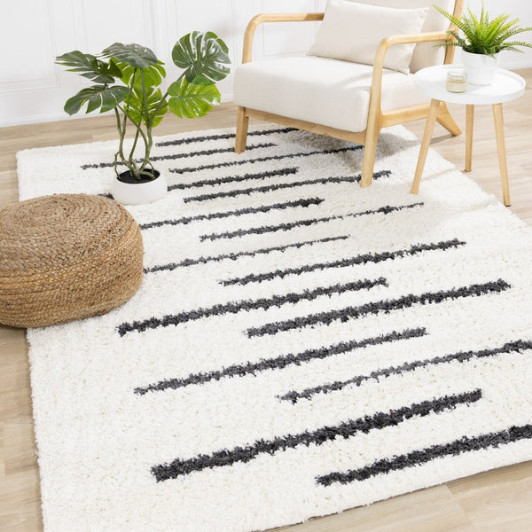 HomeRoots 5' Modern Cream and Black Striped Area Rug - Stain-Resistant, Soft, Durable, Ideal for High-Traffic Homes 5' X 8' 660325