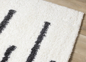 HomeRoots 5' Modern Cream and Black Striped Area Rug - Stain-Resistant, Soft, Durable, Ideal for High-Traffic Homes 5' X 8' 660325